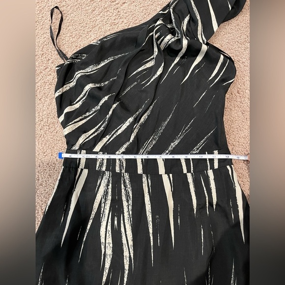 Ladies junior THE LIMITED one-shoulder mini dress - Picture 5 of 9